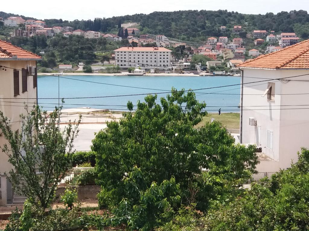 Apartment Lara Trogir Exteriör bild