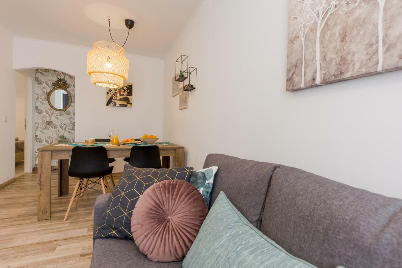 Apartment Lara Trogir Exteriör bild