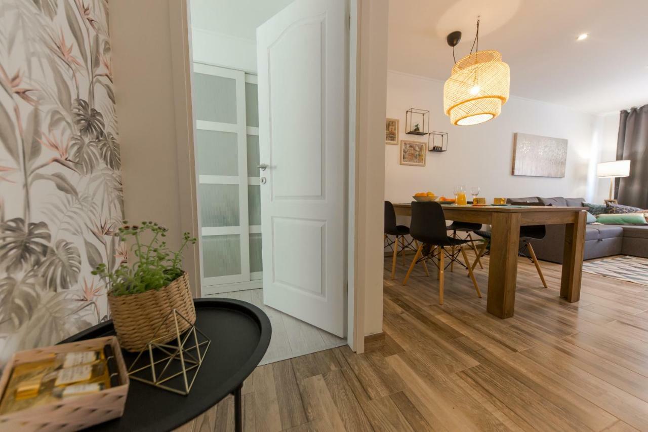 Apartment Lara Trogir Exteriör bild