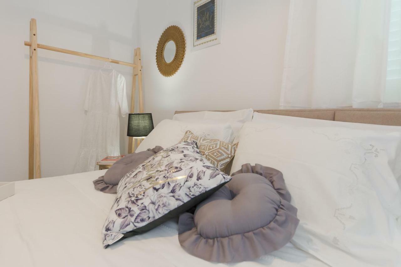 Apartment Lara Trogir Exteriör bild