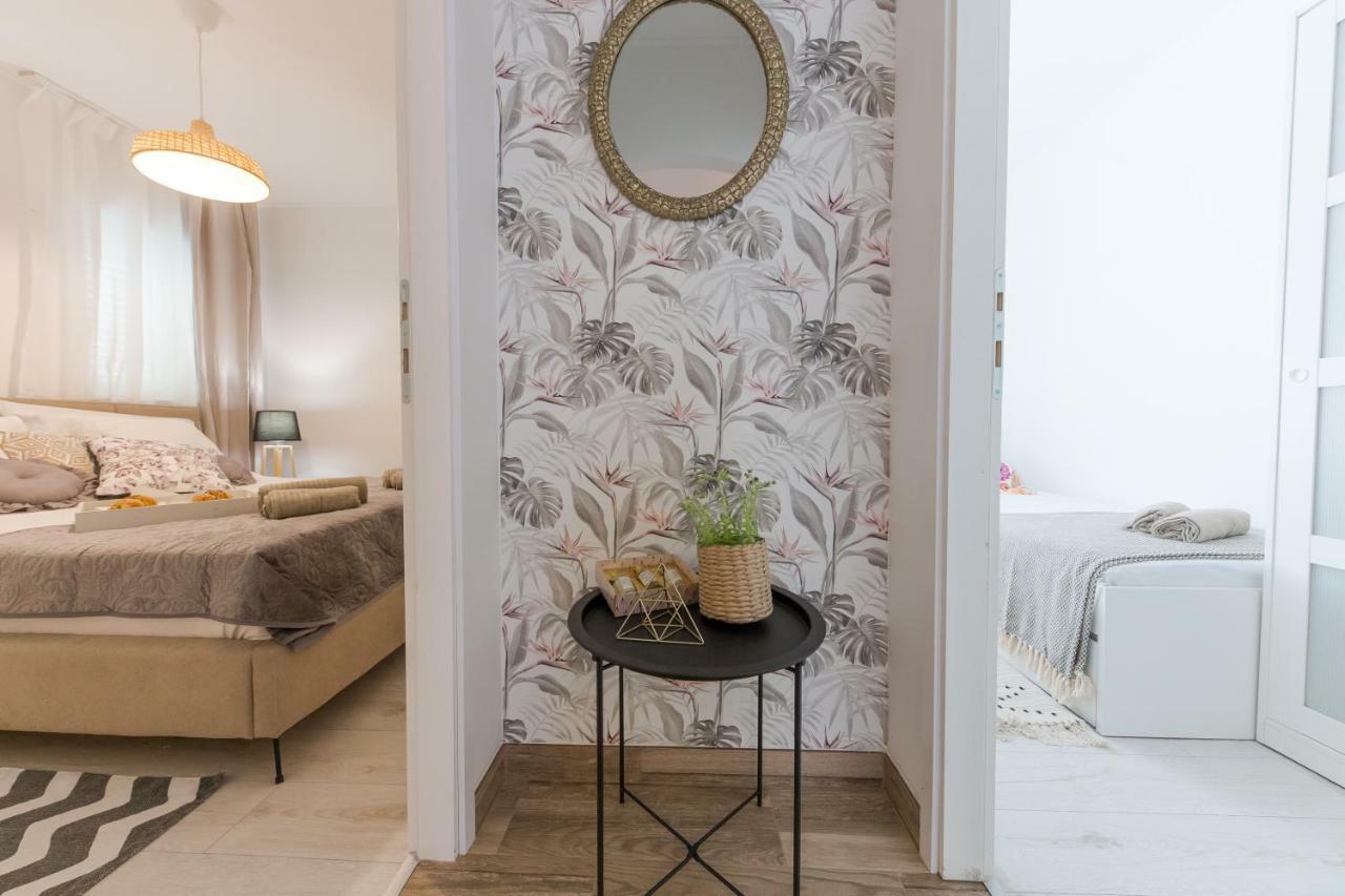 Apartment Lara Trogir Exteriör bild